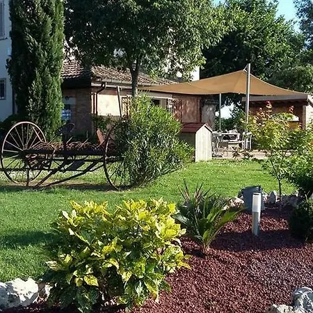 Chery Bed & Breakfast